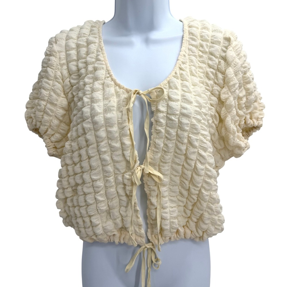 Find Me Now Popcorn Textured Tie Front Crop Top Size L Cream Bubble Blouse